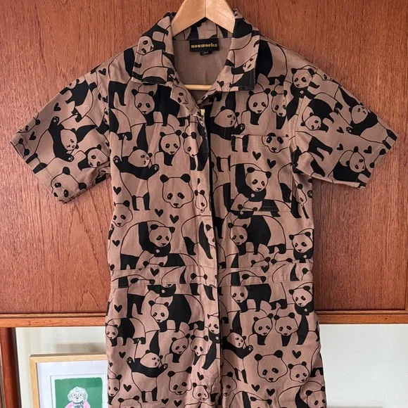 Nooworks Rare Tan/Taupe and Black Panda Pattern Jumpsuit Sz Small - Picture 3 of 14